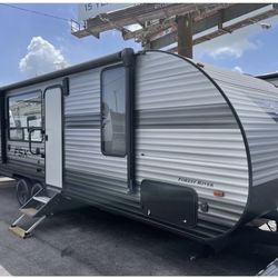 Trailer Rv Toy hauler Forest River salem 