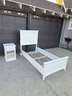 Twin Size Bed set
