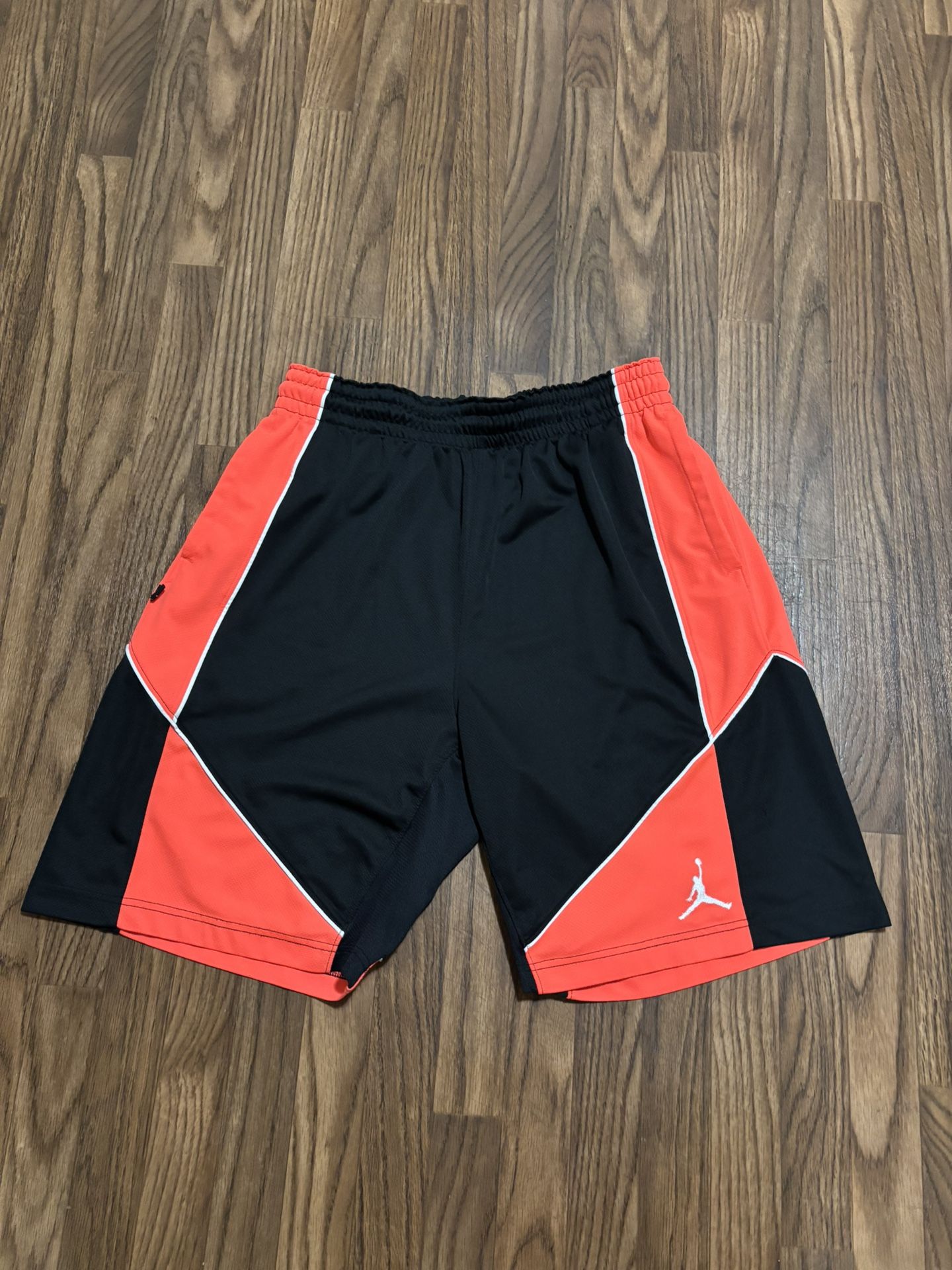 Jordan Dri Fits * Jordan JumpMan Black & Orange Shorts * Size Large