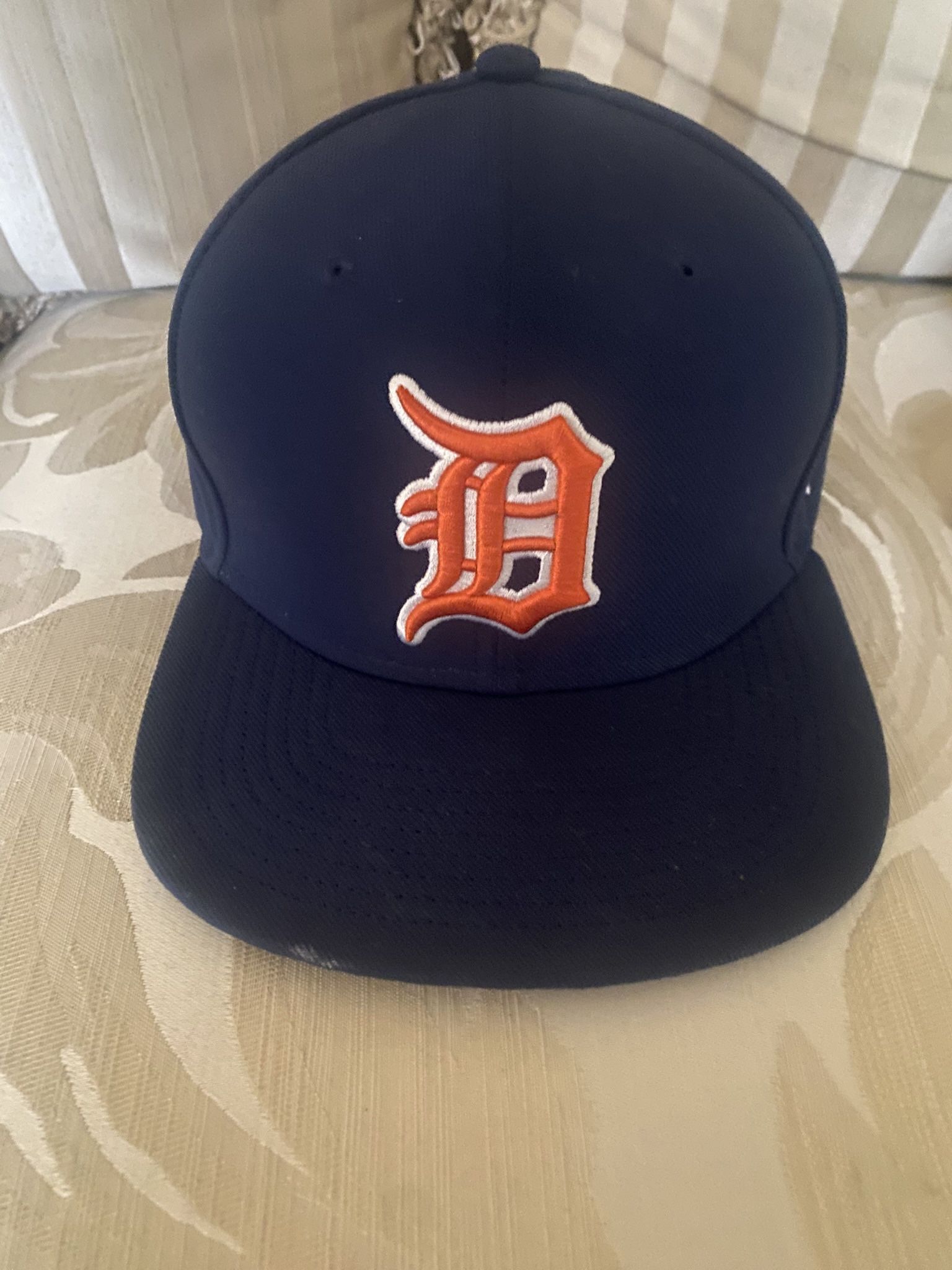 DETROIT TIGERS BASEBALL HAT