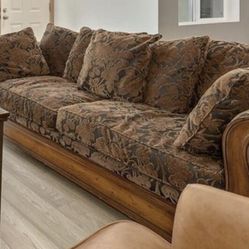 Beautiful Pillows Sofa