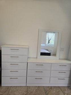 Cómoda Con Espejo Y Gavetero 