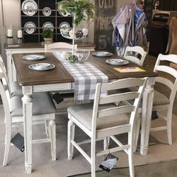 Realyn Chipped White Counter Height Set  / Dining table and Chairs 