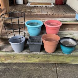 Gardening Pots/Containers (Lot)