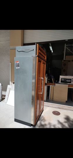 Sub-zero 661 36" panel ready refrigerator