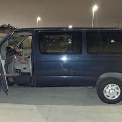 2000 E350 Passenger Van