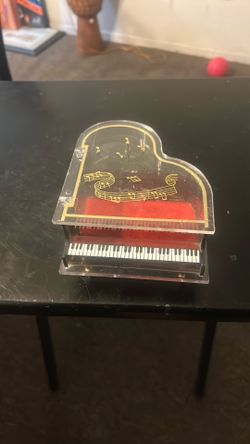 Vintage Toyo Acrylic Grand Piano Jewelry/Music Box plays You Light Up My Life