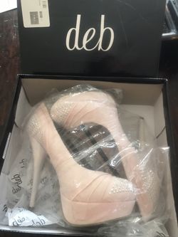 New Deb Dusty Rose High Heels size 7.5