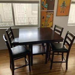 Mahogany Dinning Table + 4 Chairs