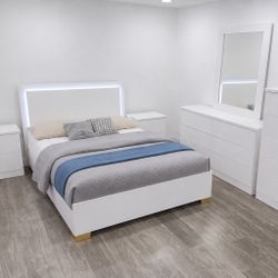 Brand New Bedroom Set / Juego de Cuarto Nuevo a Estrenar …. Fast 🚚