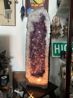 Natural Amethyst Quartz Geode Cathedral @ South Beach - BEAUTIFUL!!