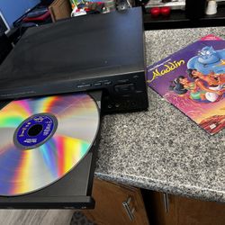 YAMAHA CDV-W901 Laser Disc Player 
