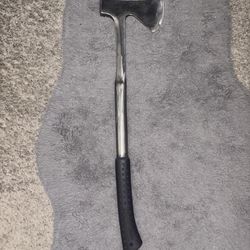 Estwing axe
