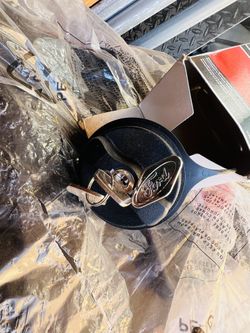 Locking Fuel Cap Ford F250 F350 F150