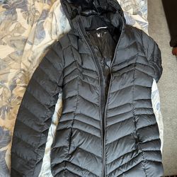 Spyder Women’s Winter Puffer Coat (Size M)