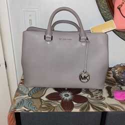 MICHAEL KORS. Hand Bag. New. Bolsa Nueva De MÃchel Kors.