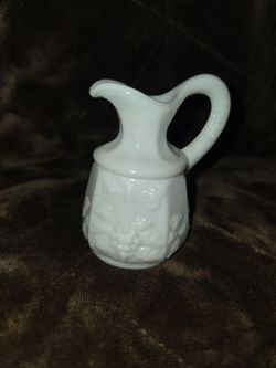 1950'S ANTIQUE WESTMORELAND MILKGLASS CRUET