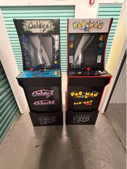 Galaga and pac man machines