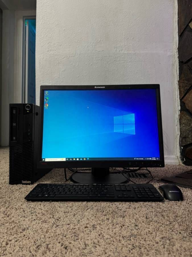 i5 Lenovo ThinkCentre Desktop Computer System