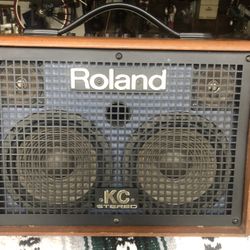 Roland K C Stereo Keyboard Amp 3 Channels 6  Inputs Battery