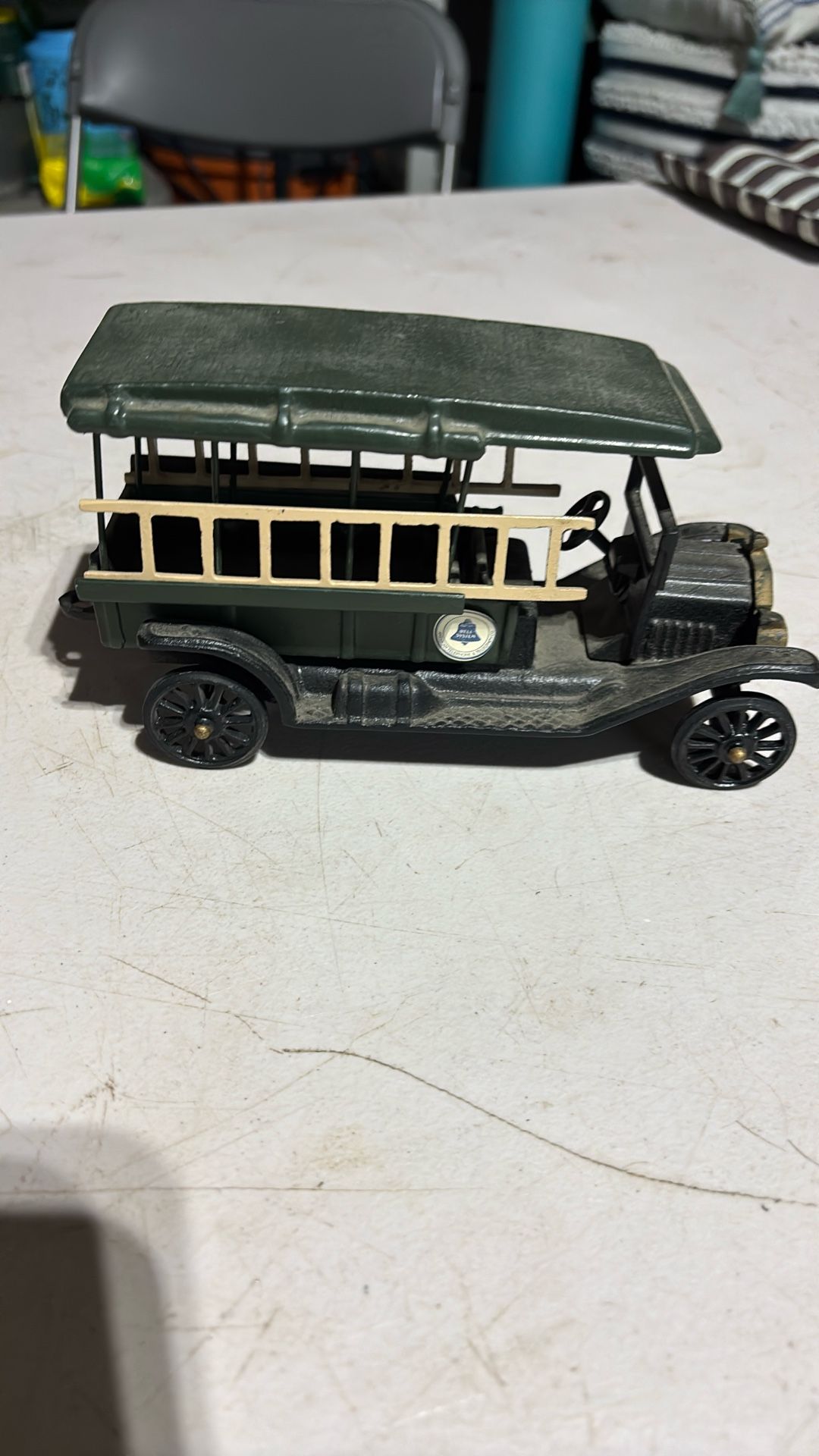 ANTIQUE BELL ATLANTIC WORK TRUCK