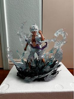 Luffy Gear 5 Figure