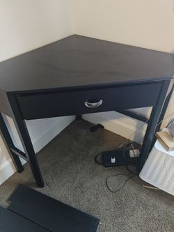 Corner Desk / Vanity 