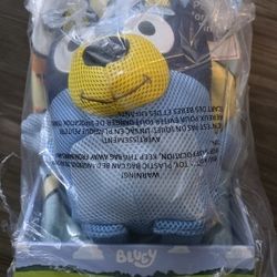 *Brand New* Bluey Bath Towel & Bath Buddies Set 