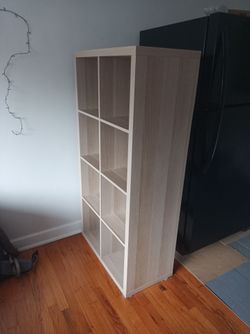 IKEA KALLAX Shelving Unit (wood effect)+ 3 Storage boxes included