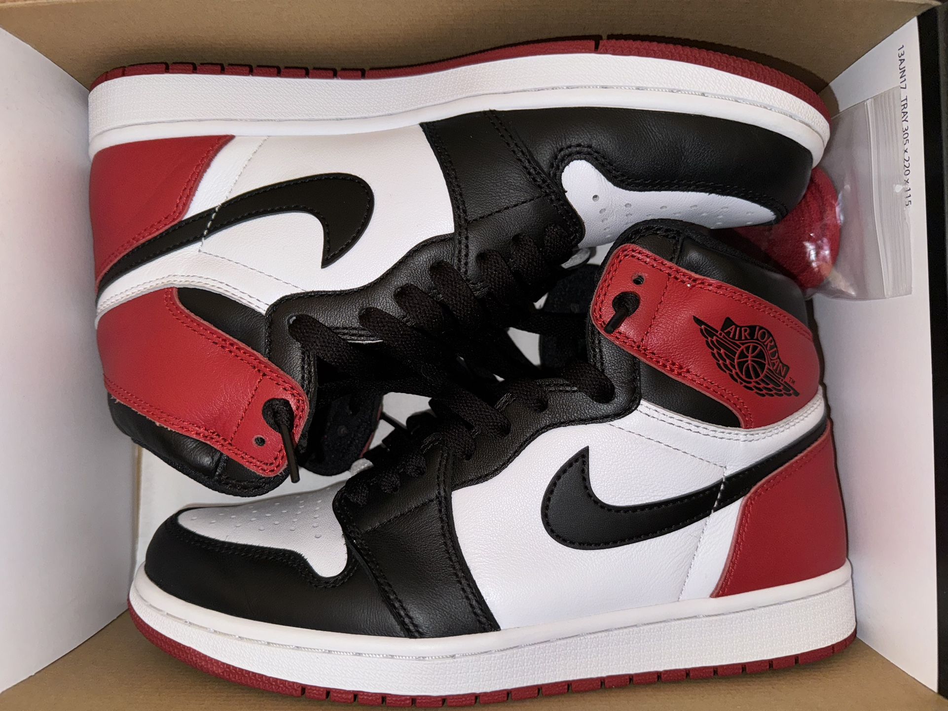 2016 Jordan 1 Black Toe Sz 8.5