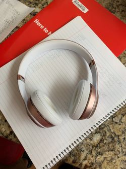 Rose Gold Beats by Dre solo. Used once. Comes with case. Missing charger but is just a micro usb.