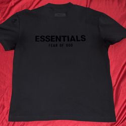 Essentials tshirt