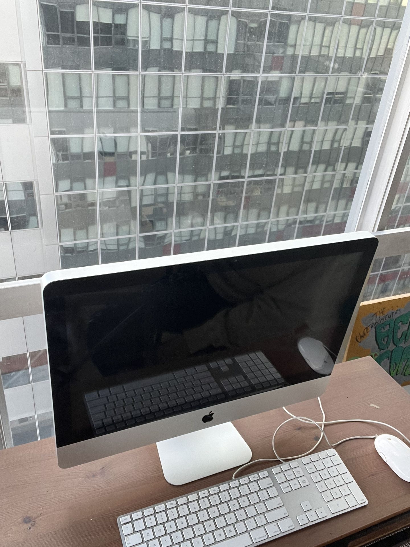 2014 21.5 Apple iMac Computer