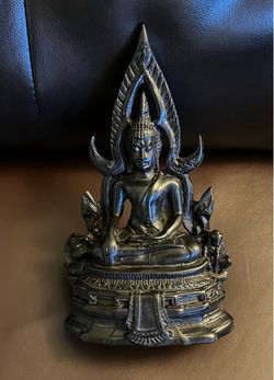 Thai Buddha Statue, Phra Buddha Chinnarat, 8" Dark Silver Finish, Flame Halo