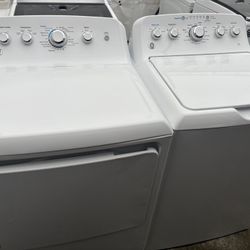 Newer GE Washer Dryer Gas Set