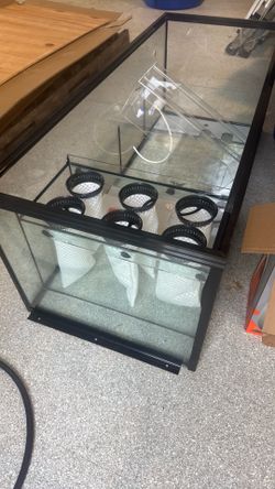 Brand new proclear Sump with gravity ATO