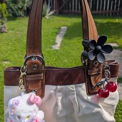 Y2K Coach Soho Pleated White and Brown Leather Bag