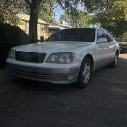 1998 Lexus LS 400