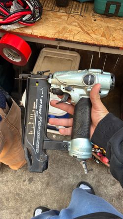 Nail gun