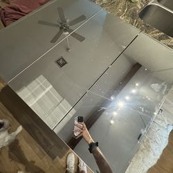 Bathroom mirror / cabinet