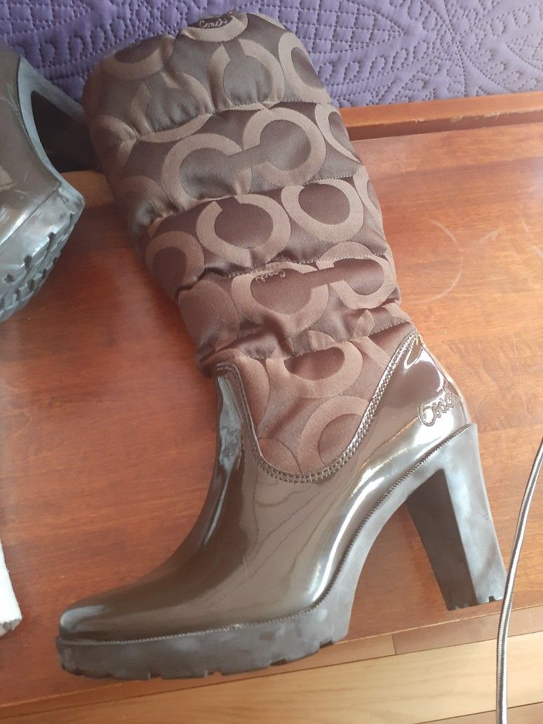 Classy COACH Winter Boots