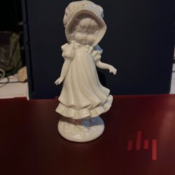 authentic VTG REYNALDI’S figurine
