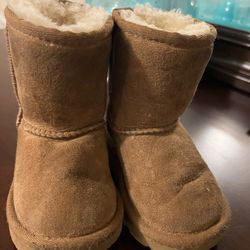 Toddler Uggs 