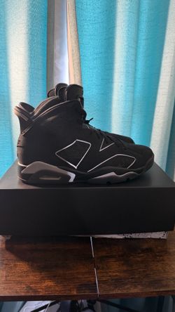 Jordan 6 cap & gown sz 9.5