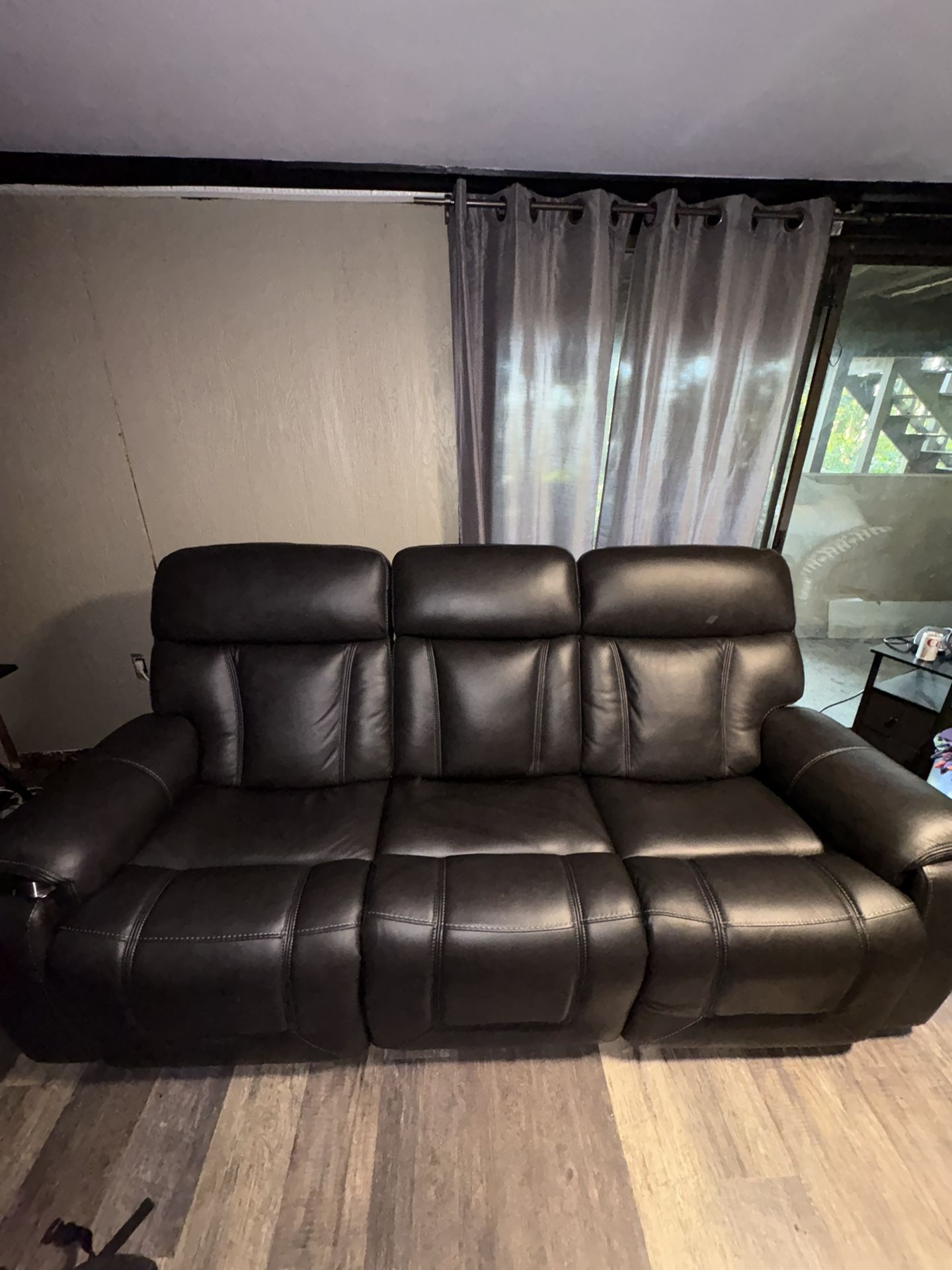 Black Leather Immersive Audio Power Reclining Sofa