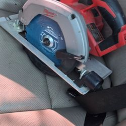 Milwaukee m18 saw