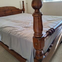 FREE King Size Bed And Dresser Wood Hutch With Mirror Vintage Mattress FREE 