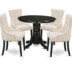 5 Piece Dining Room Table with Covers