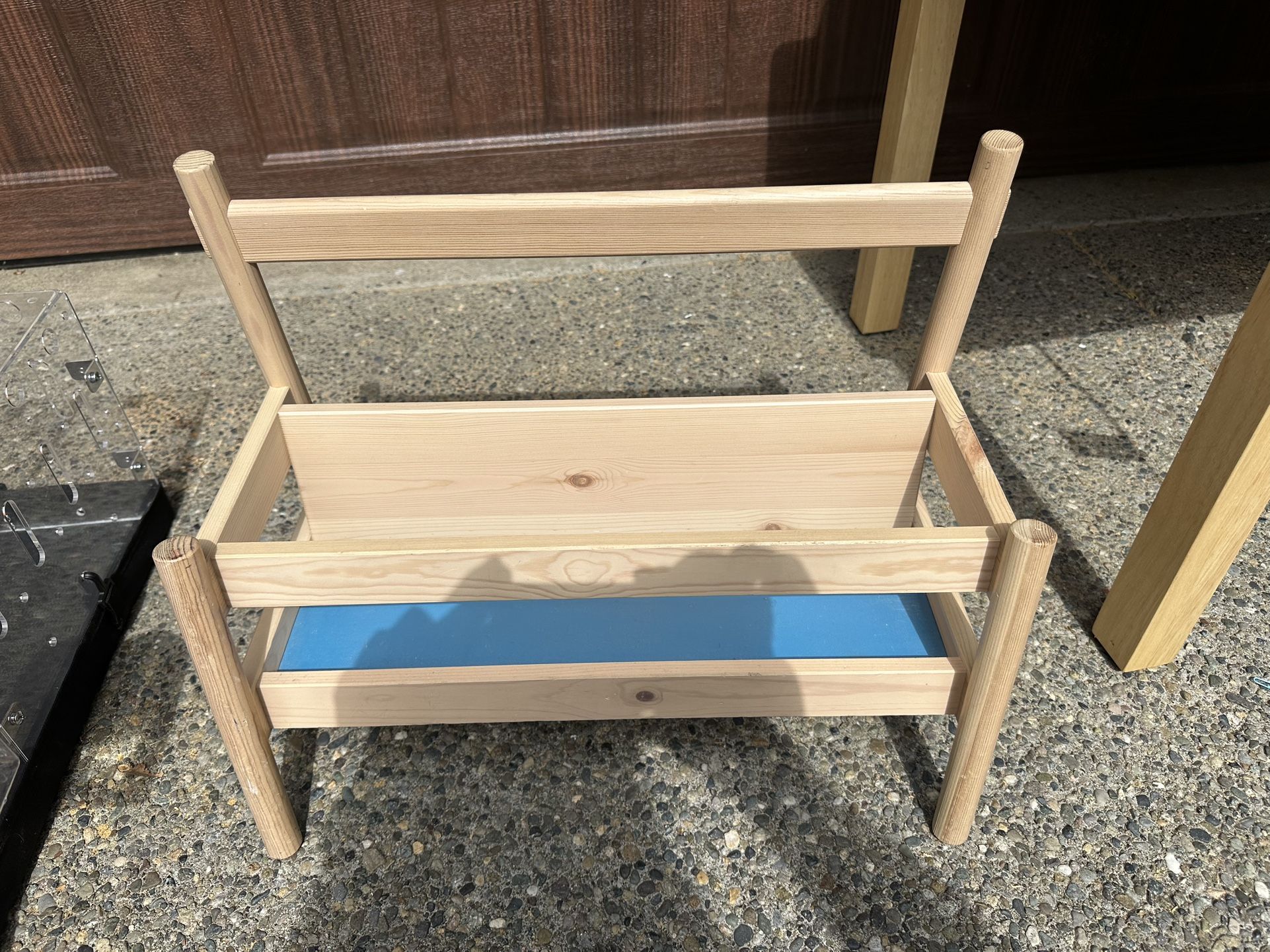Children’s Floor Bookshelf