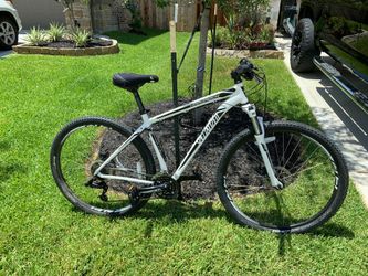 Specialized Hardrock 29er Men’s Large Frame Mountain Bike